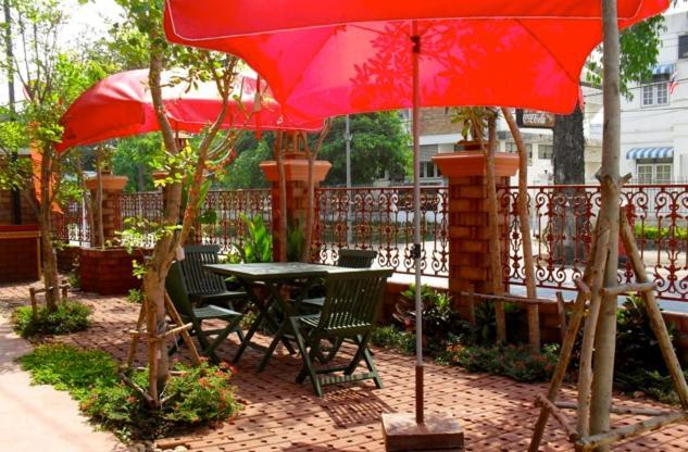 Irawadee Resort Mae Sot Buitenkant foto