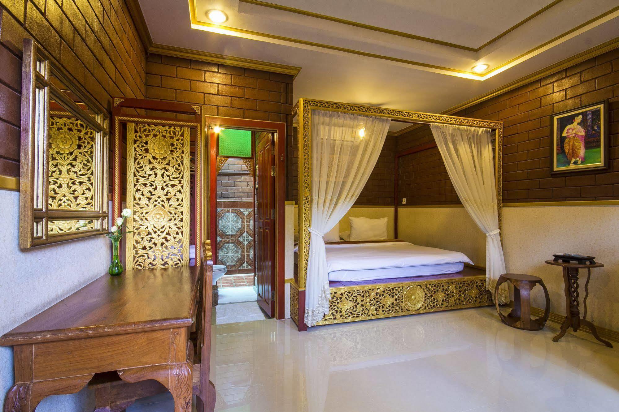 Irawadee Resort Mae Sot Buitenkant foto