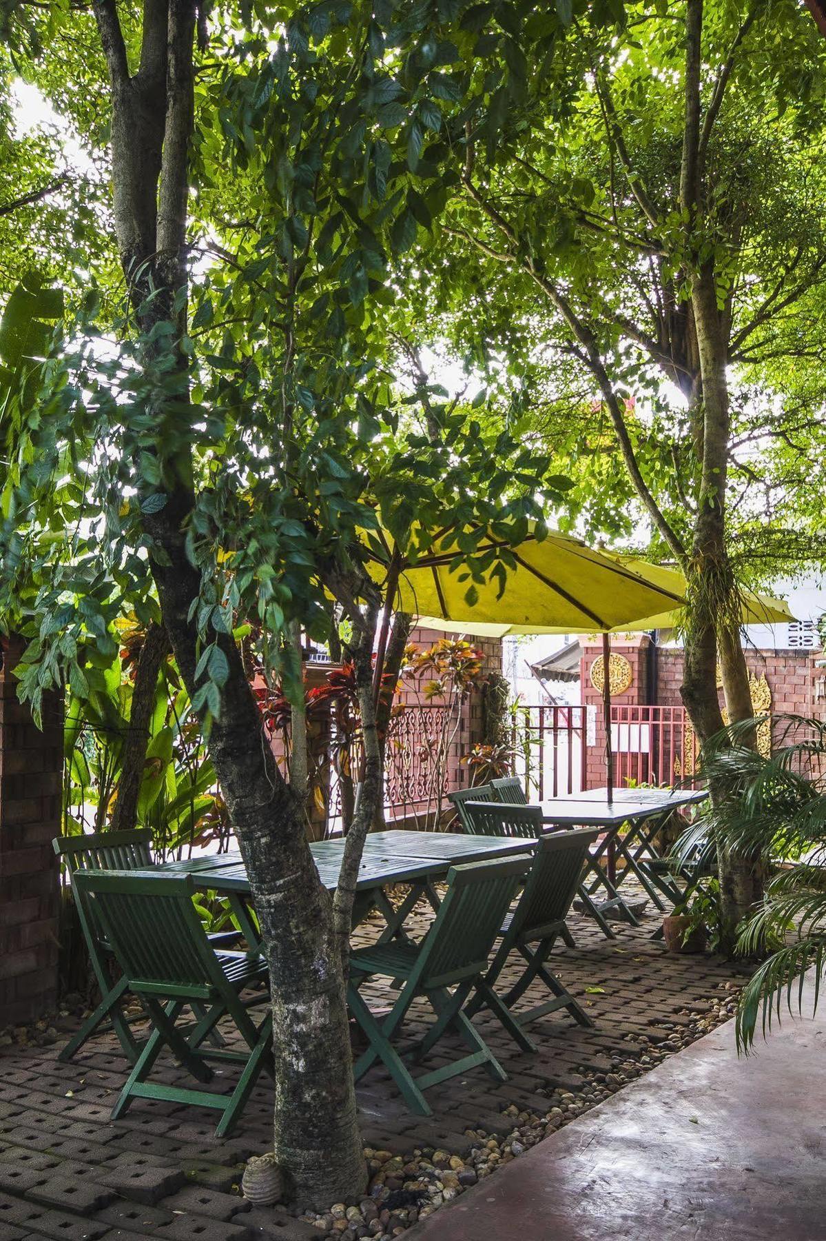 Irawadee Resort Mae Sot Buitenkant foto