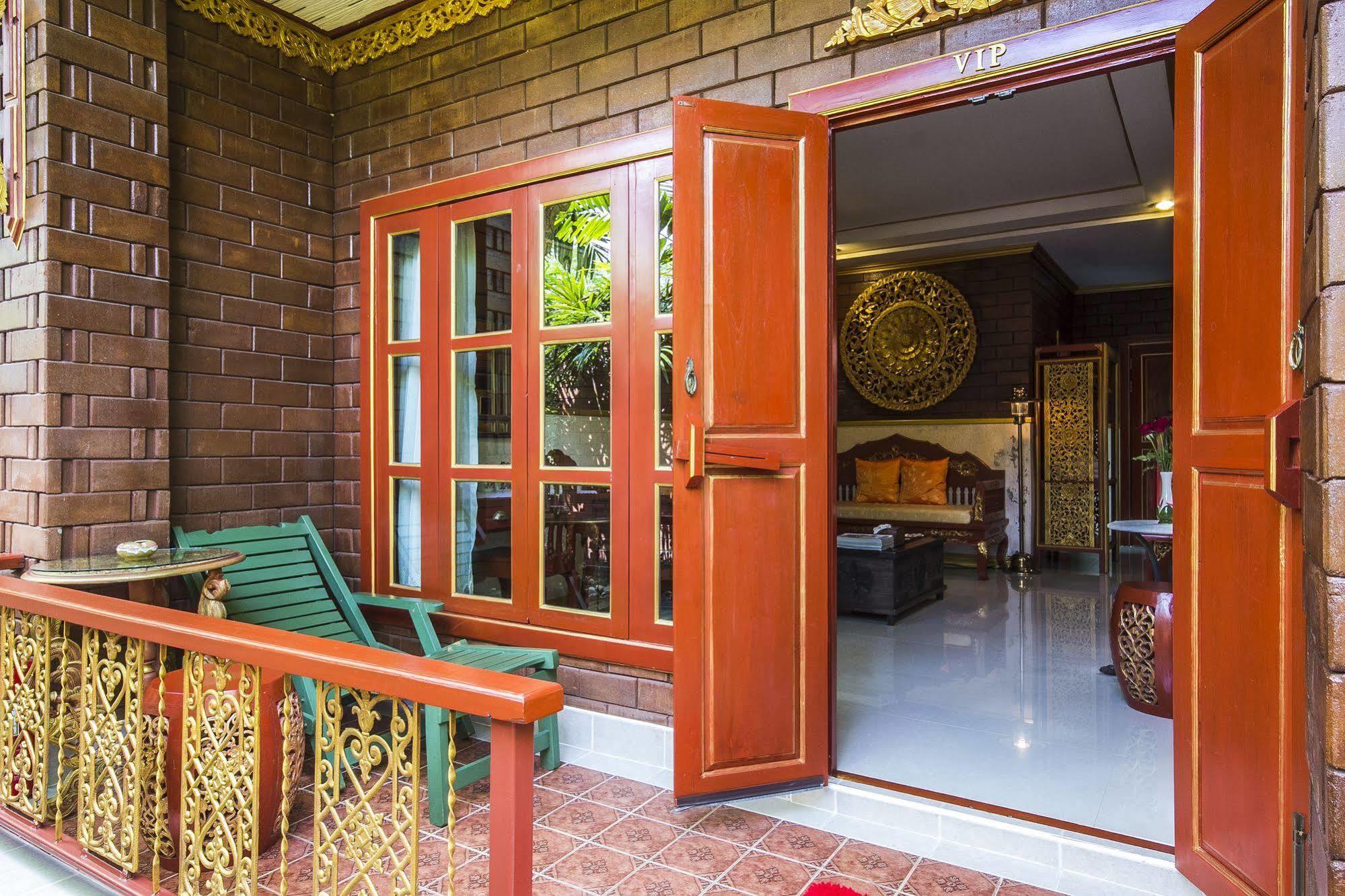 Irawadee Resort Mae Sot Buitenkant foto