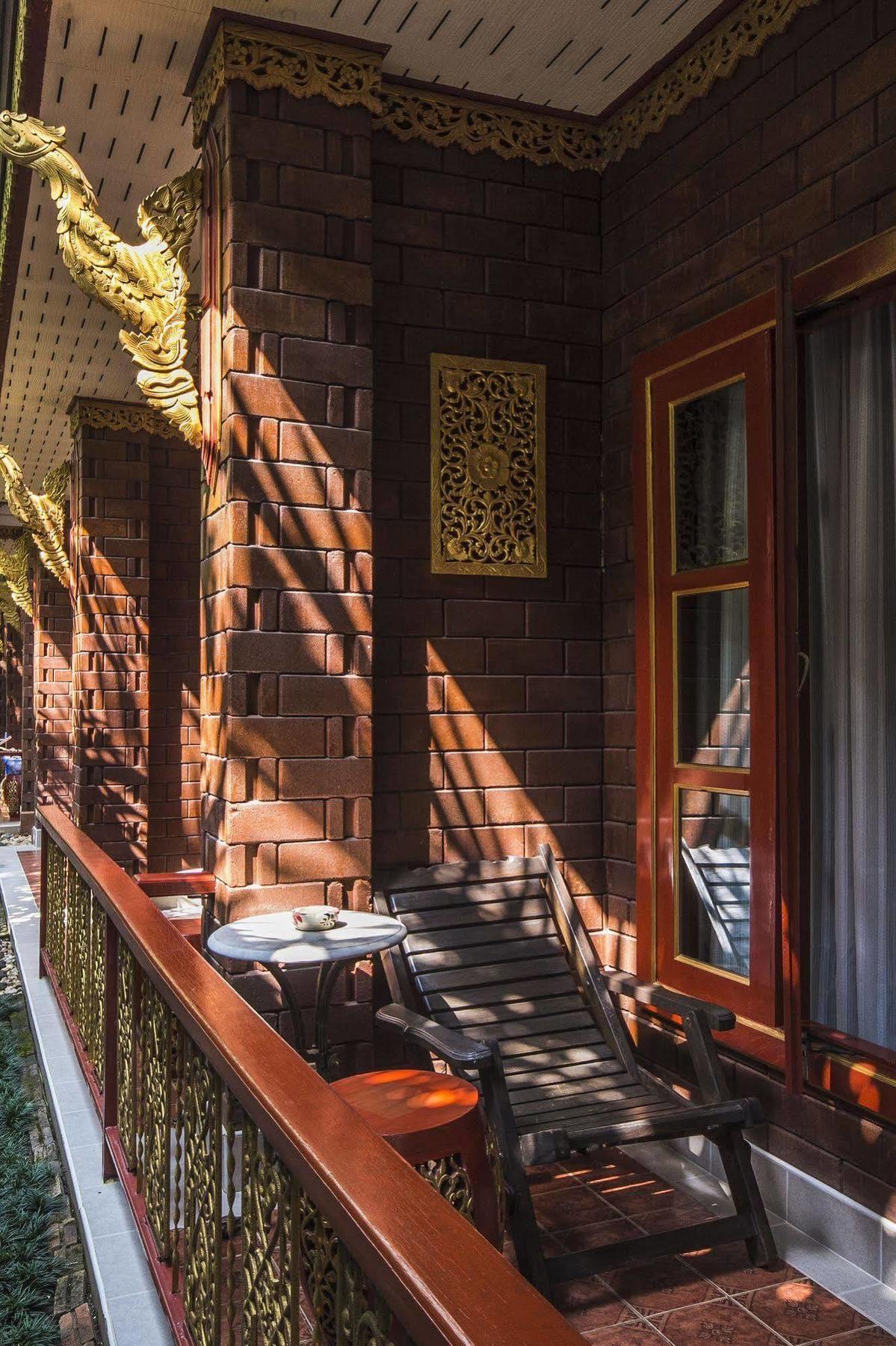 Irawadee Resort Mae Sot Buitenkant foto